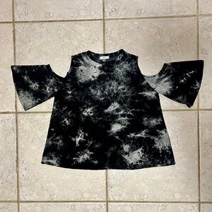 Cherish Women's Black & White Cold-Shoulder Top